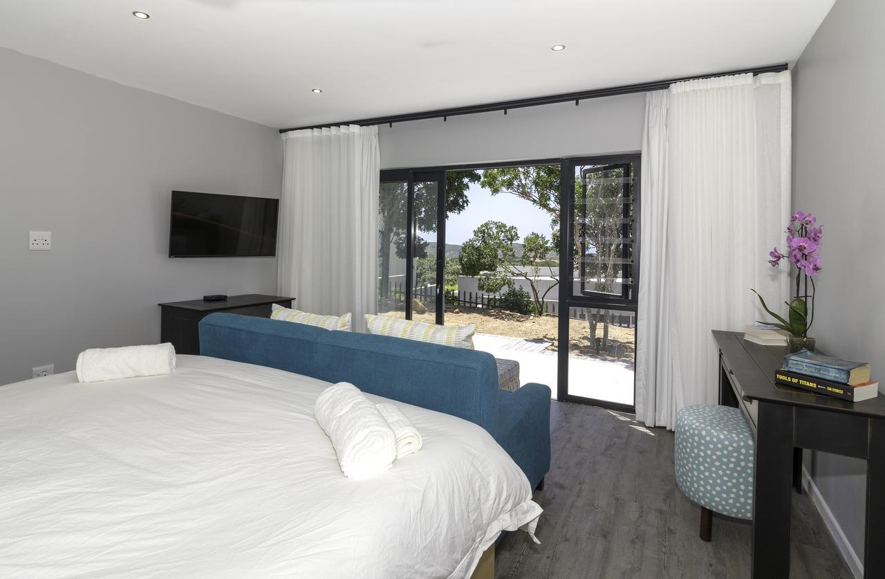 Sky Blue Guest House ケントン・オン・シー エクステリア 写真